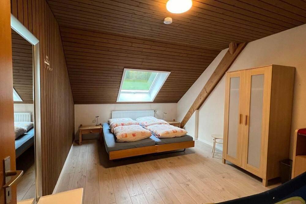 Ganze Wohnung, Schafmatthof Dachwohnung in Kanton Solothurn