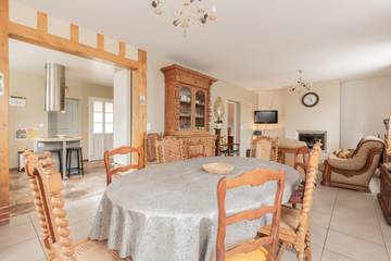 Holiday Rental for 10 People in Grandcourt, Dieppe region, Photo 2