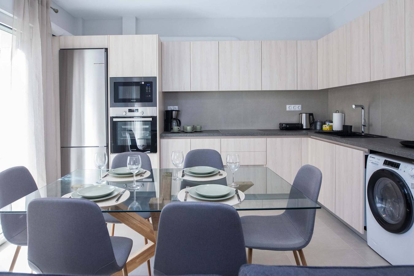 Appartement entier, Appartement de vacances pour 6 personnes avec balcon/terrasse in Section centrale d'Athènes, Athènes