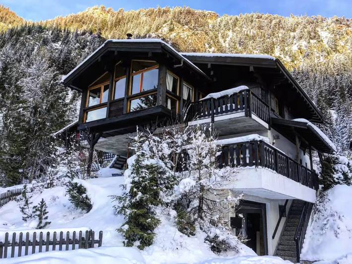 Villa pour 7 personnes, avec piscine ainsi que jardin et sauna dans Massif du Mont-Blanc