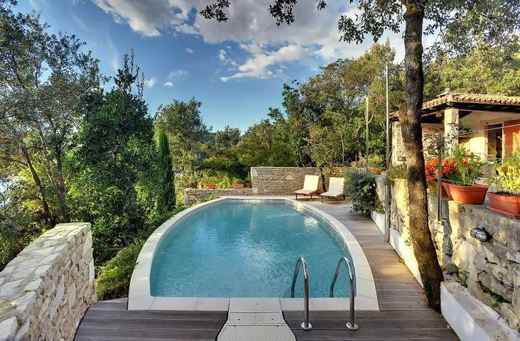 Traumhafte Finca direkt an der kristallklaren Adria mit privatem Pool, Klima, Wlan, Haustiere erlaubt in Marčana, Südküste Istrien