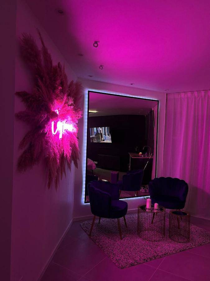 Appartement entier, Cosy Love Room in Le Plessis-Belleville, Oise