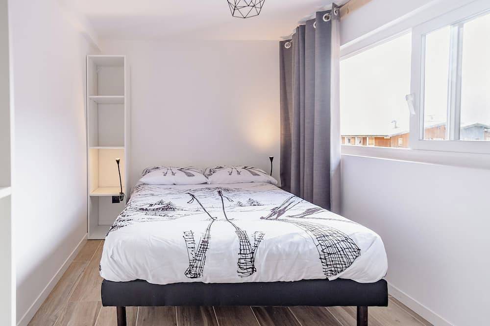 Appartement entier, Superbe appartement 16/18 pers avec sauna, au pied du télésiège, Wifi, babyfoot in Mont-de-Lans, Les Deux Alpes