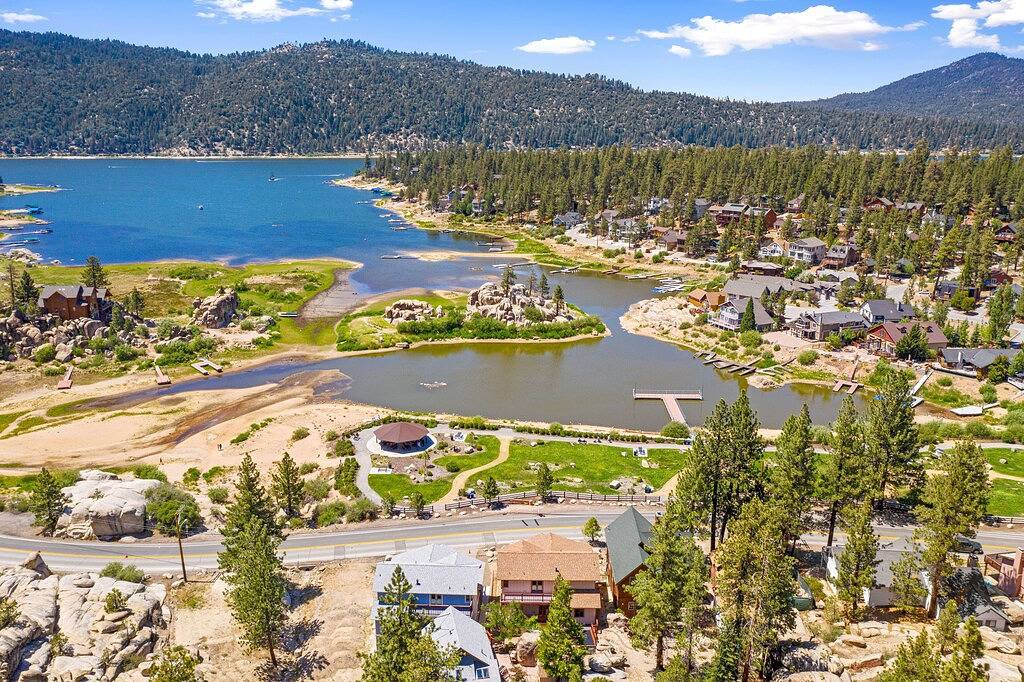 Highland Hideaway: 1 Br / 1 Ba-Haus in Big Bear Lake, 2 Schlafplätze in Big Bear Lake, San Bernardino County