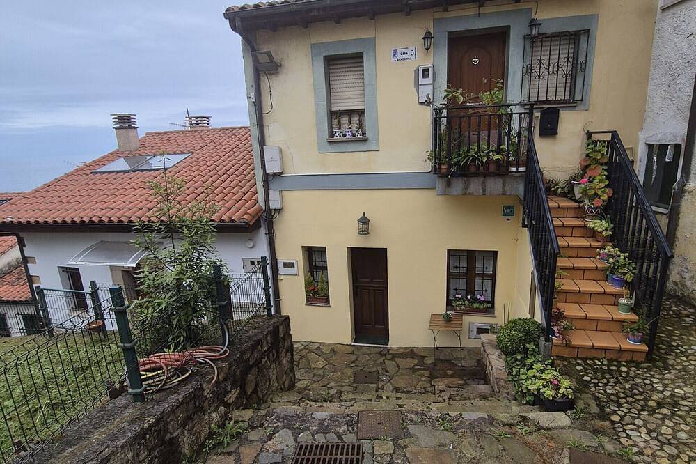 Apartamento entero, 14A10 Cau La Mar Apto en pleno casco historico in Lastres, Colunga