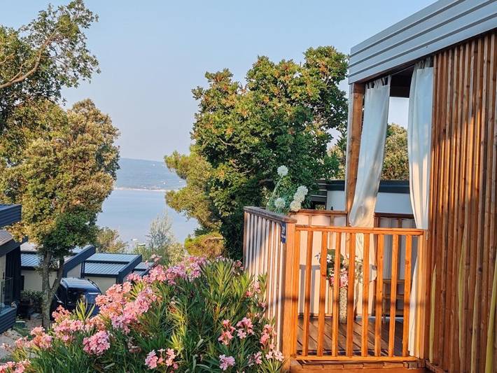 Camping pour 6 personnes, avec piscine et jacuzzi ainsi que jardin et bassin pour enfant, adapté aux familles dans Primorje-Gorski Kotar - 3