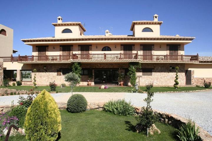 Hotel para 2 personas, con Terraza y Jardín además de Piscina y Sauna en Pozo Alcón