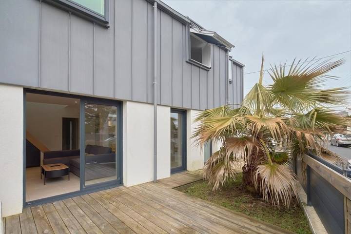 Location de vacances pour 8 personnes, avec terrasse à Sainte-Luce-sur-Loire