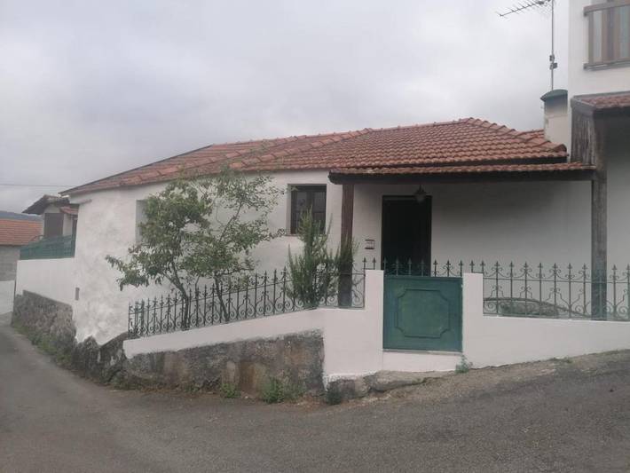 Villa para 6 pessoas, com terraço e vista e ainda piscina em Baião