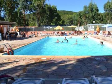 Camping pour 4 personnes, avec bassin pour enfant, animaux acceptés à La Londe-les-Maures
