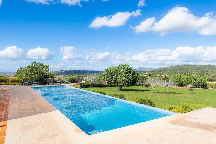 Villa für 10 Personen, mit Garten und Whirlpool auf Mallorca - 2