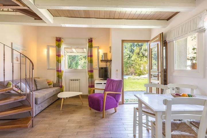Cottage avec piscine privée à Dassia 200m de la plage in Dassia, Corfou