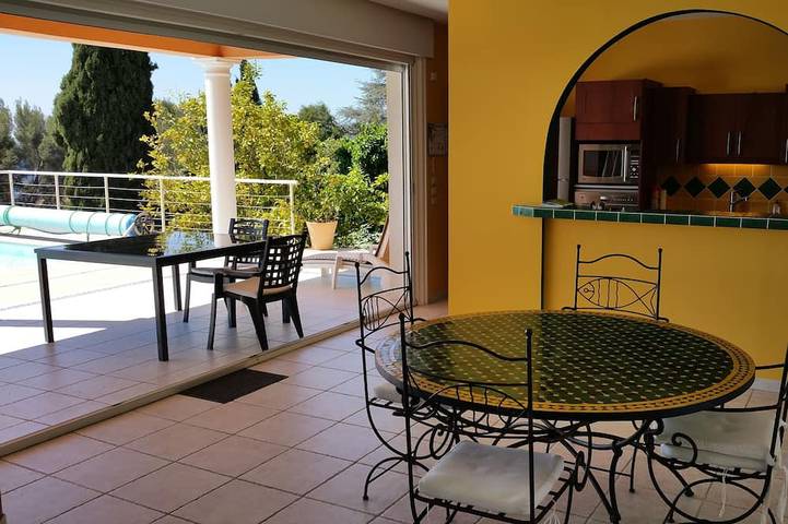 Location de vacances pour 10 personnes, avec jardin et terrasse dans Plage de La Fossette - 4