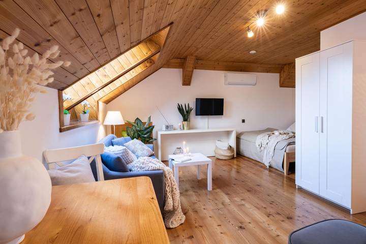 Ferienwohnung für 3 Personen, mit Sauna und Ausblick sowie Garten am Wörthersee - 2