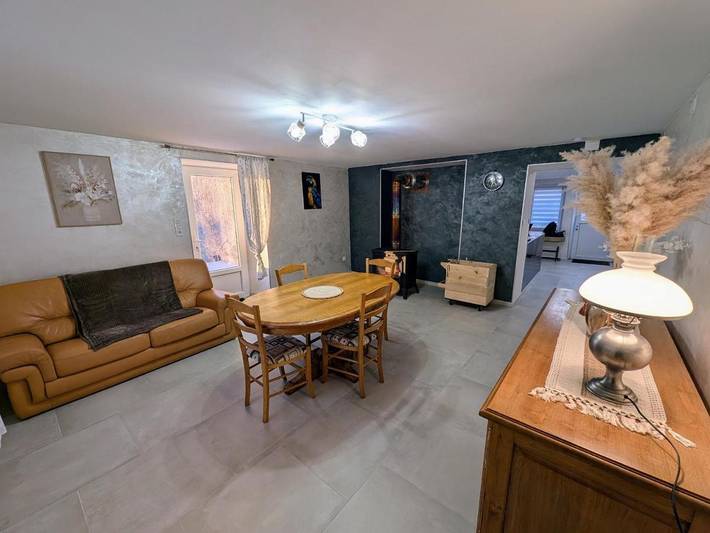 Gîte pour 4 personnes, avec terrasse et jardin dans La Pisseure