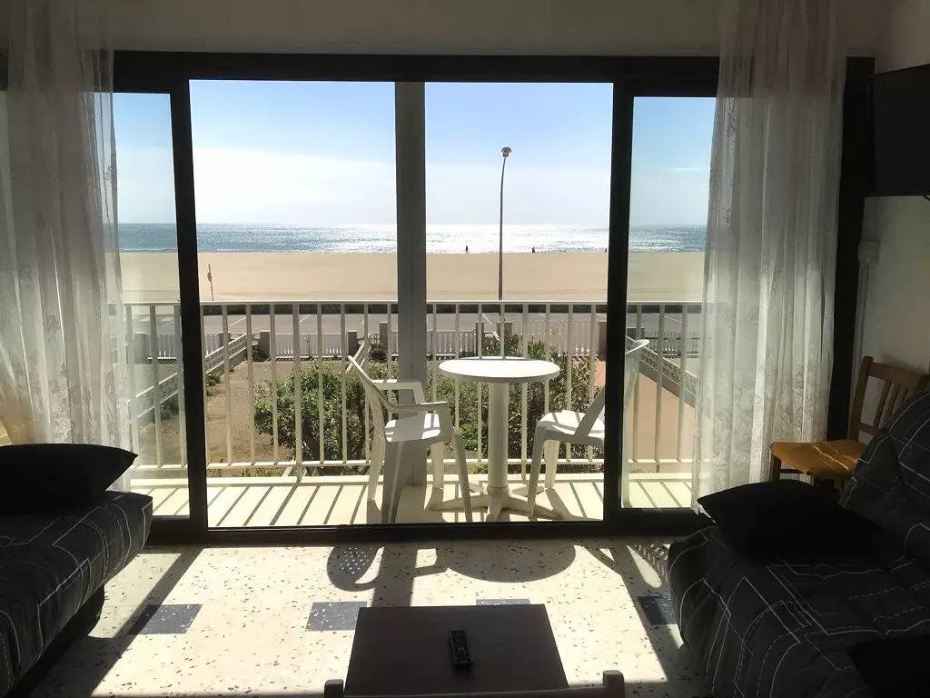 Estudio entero, 1st Floor Studio 4 beds Bord Of Sea in Port-la-Nouvelle, Côte d'Améthyste