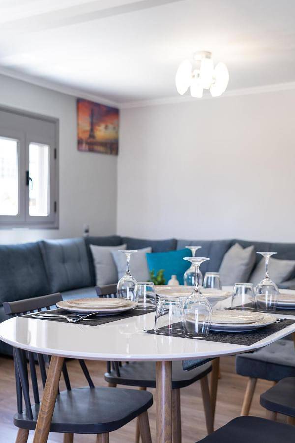 Ολόκληρο το διαμέρισμα, Two-Bedroom Apartment in Καρυώτες, Ελλάδα