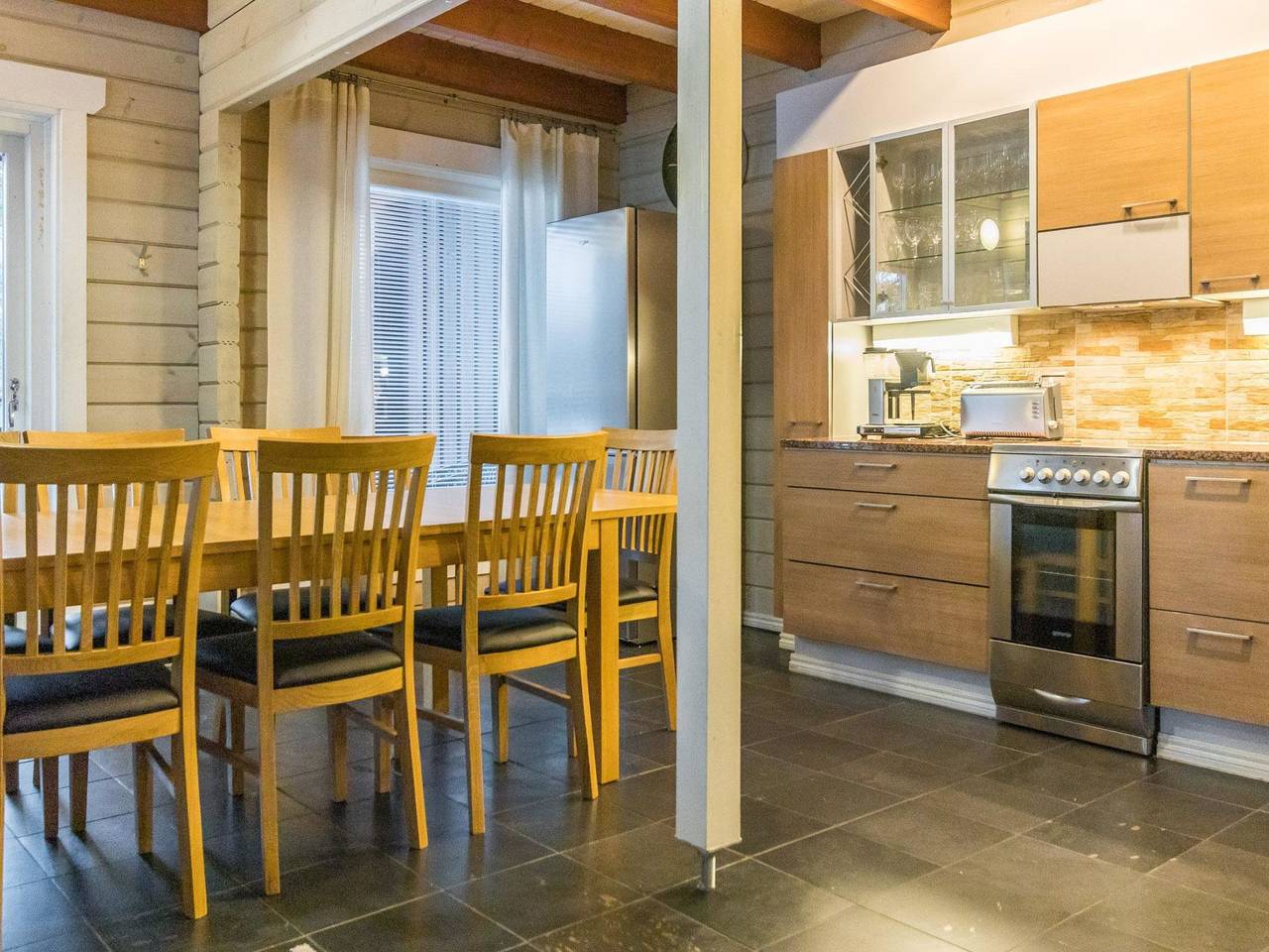 Uulanlinna a, paritalo in Ukkohalla, Kainuu