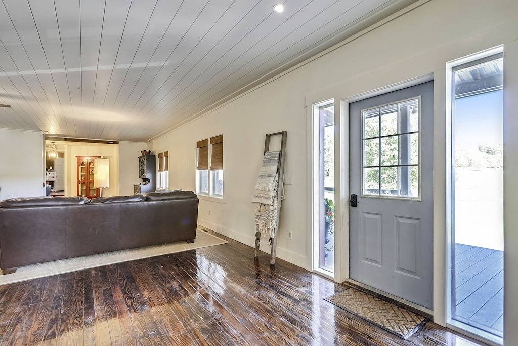 Kultige Scheunenanlage aus dem 19. Jahrhundert, Teichseite mit Zugang zum See, Par-3-Golf und Tennis in Deep Creek Lake