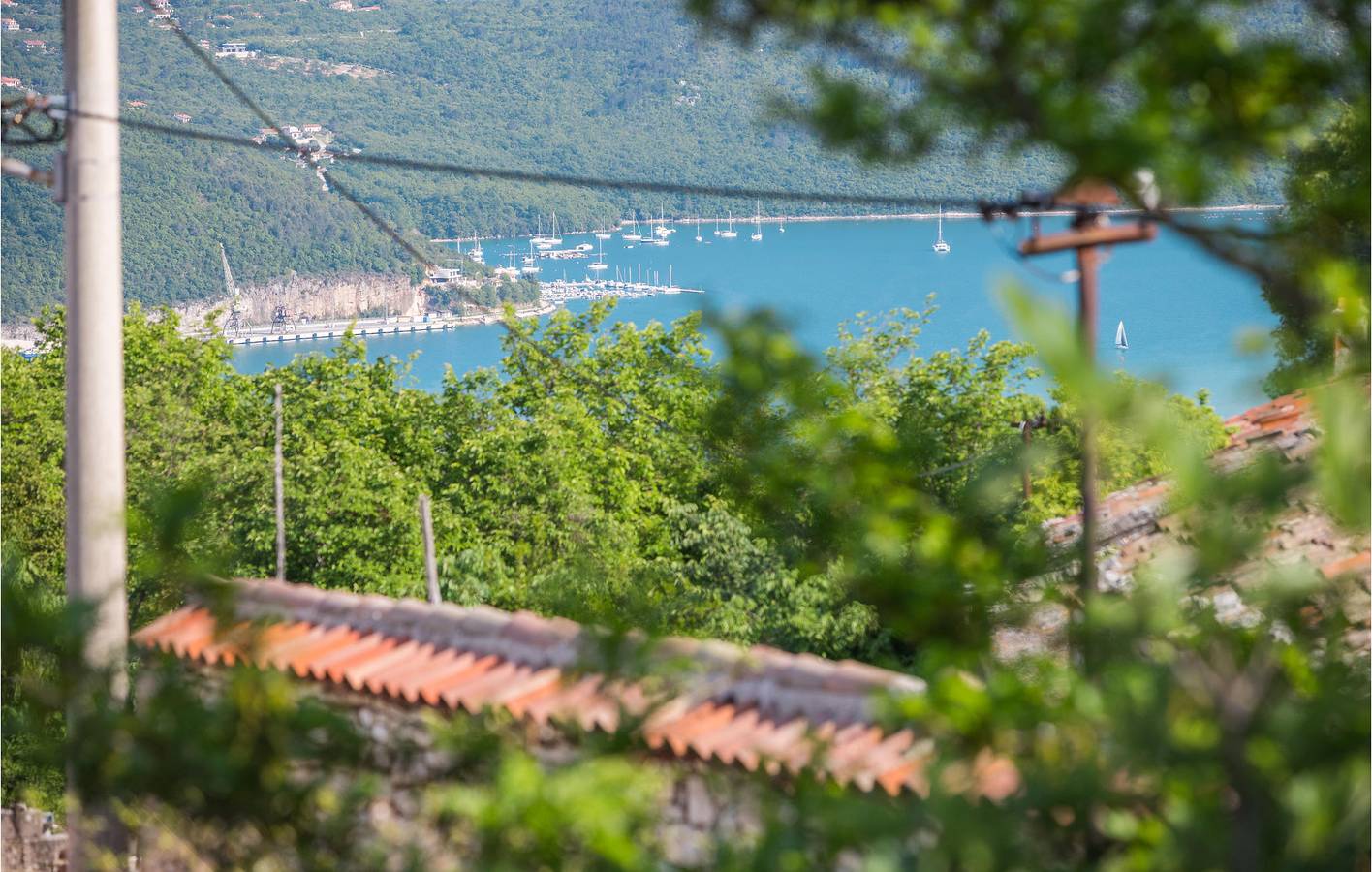 Ferienwohnung mit Panoramablick, WLAN, Terrasse und Parkplatz in der Nähe von Barban in Barban, Südküste Istrien