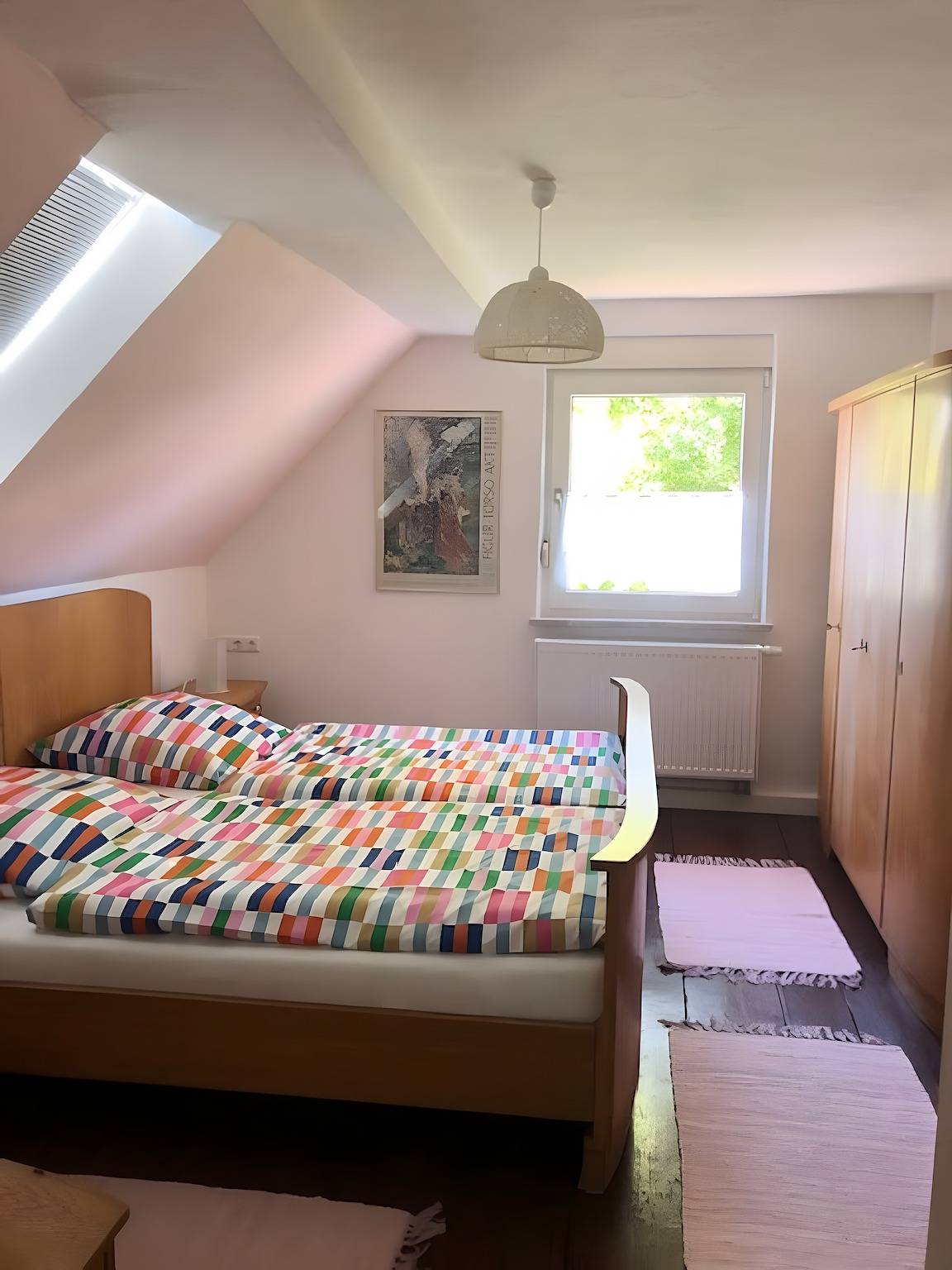 Entire apartment, Apartment 'Rosenbusch 2' with Shared Garden, Balcony and Wi-Fi in Kemmern, Landkreis Bamberg