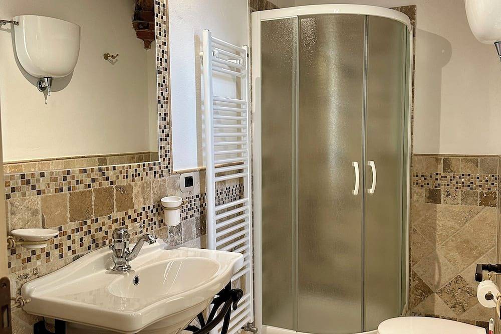 La Pietra Dorata house with pool in the beautiful hills of Siena in Tuscany in Rapolano Terme, Chianti