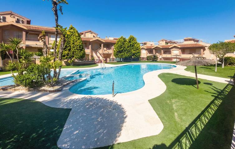 Camping para 4 personas, con jardín y terraza en Provincia de Alicante