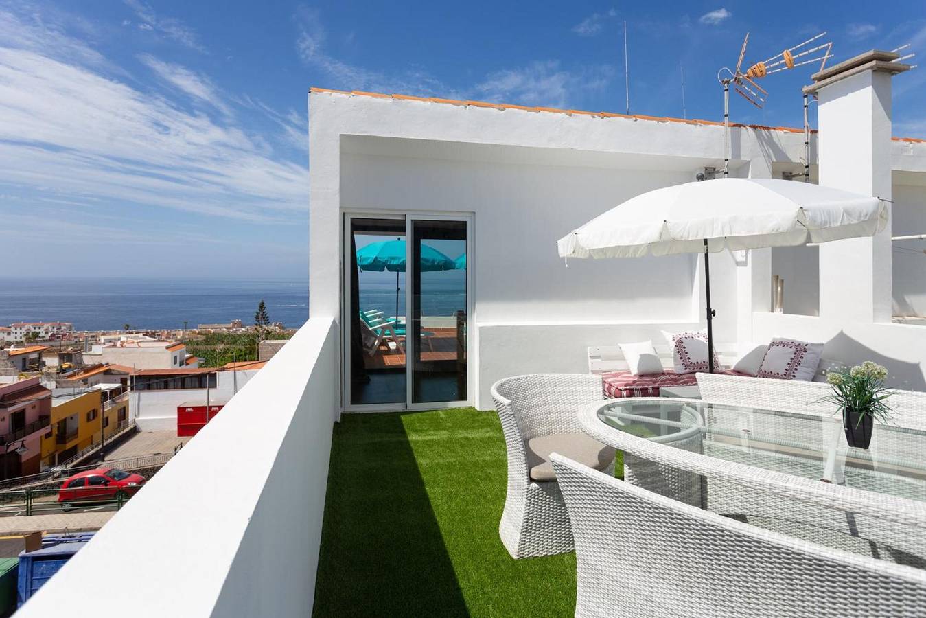 Ferienhaus 'Atis' mit Meerblick, privater Terrasse und Wlan in Cueva del Polvo, Guía de Isora
