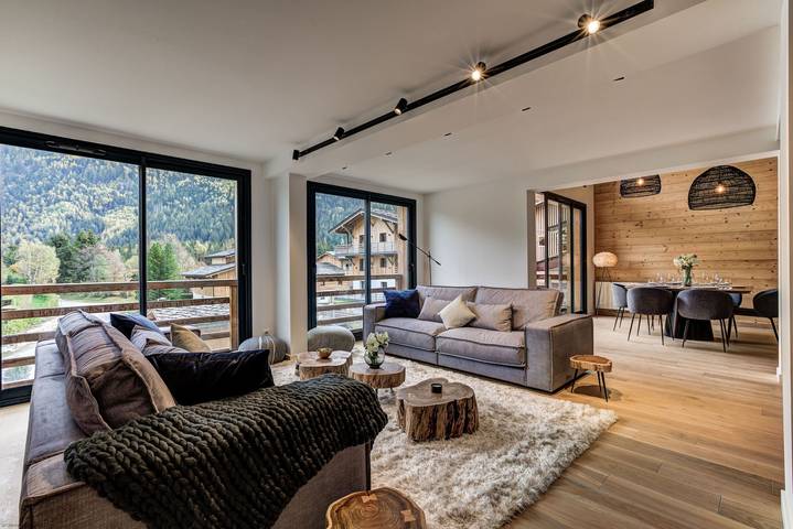 Gîte pour 8 personnes, avec piscine et jacuzzi ainsi que balcon et sauna dans Mer de Glace