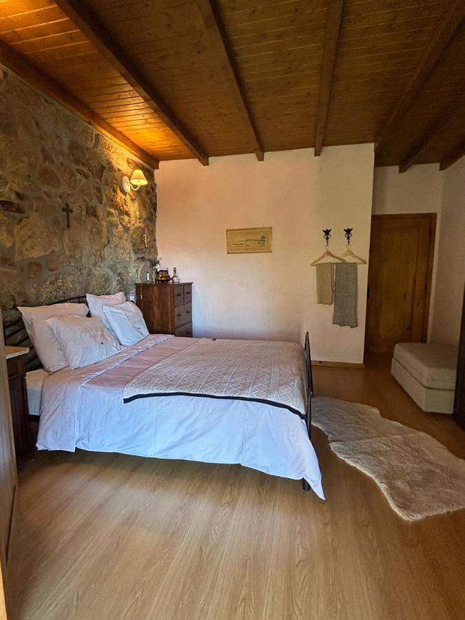 Three-Bedroom House in Ribas, Distrito de Braga