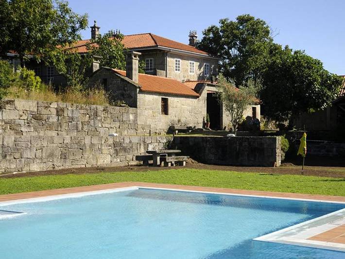 Hotel para 4 personas, con Terraza y Jardín además de Piscina y Vistas en Provincia de Orense