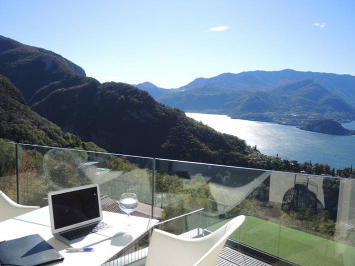 Hel lejlighed, Apartment 'Italian Heaven' with Lake View, Wi-Fi and Air Conditioning in Perledo, Kommune Perledo