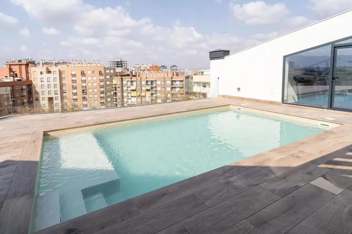 Ferienwohnung für 2 Personen, mit Ausblick und Pool sowie Terrasse - 1