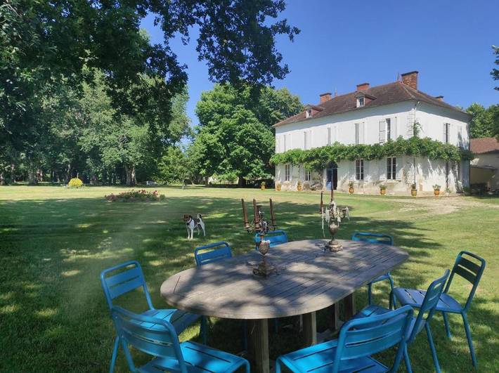 Chambre d’hôte pour 2 personnes, avec Terrasse et Jardin ainsi que Piscine et Vue à Le Houga