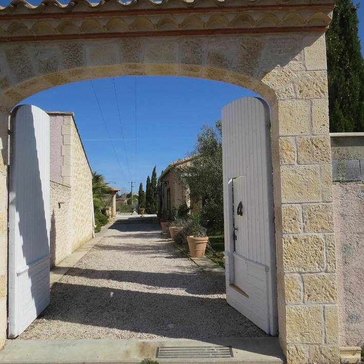 Location de vacances pour 8 personnes, avec piscine et jardin, animaux acceptés à Maureilhan - 2