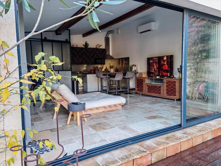 Gîte pour 2 personnes, avec piscine ainsi que jardin et vue à Sussargues - 3