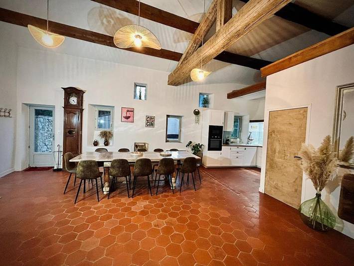 Location de vacances pour 10 personnes, avec jardin ainsi que vue et terrasse à Saint-Bauzille-de-Putois - 4