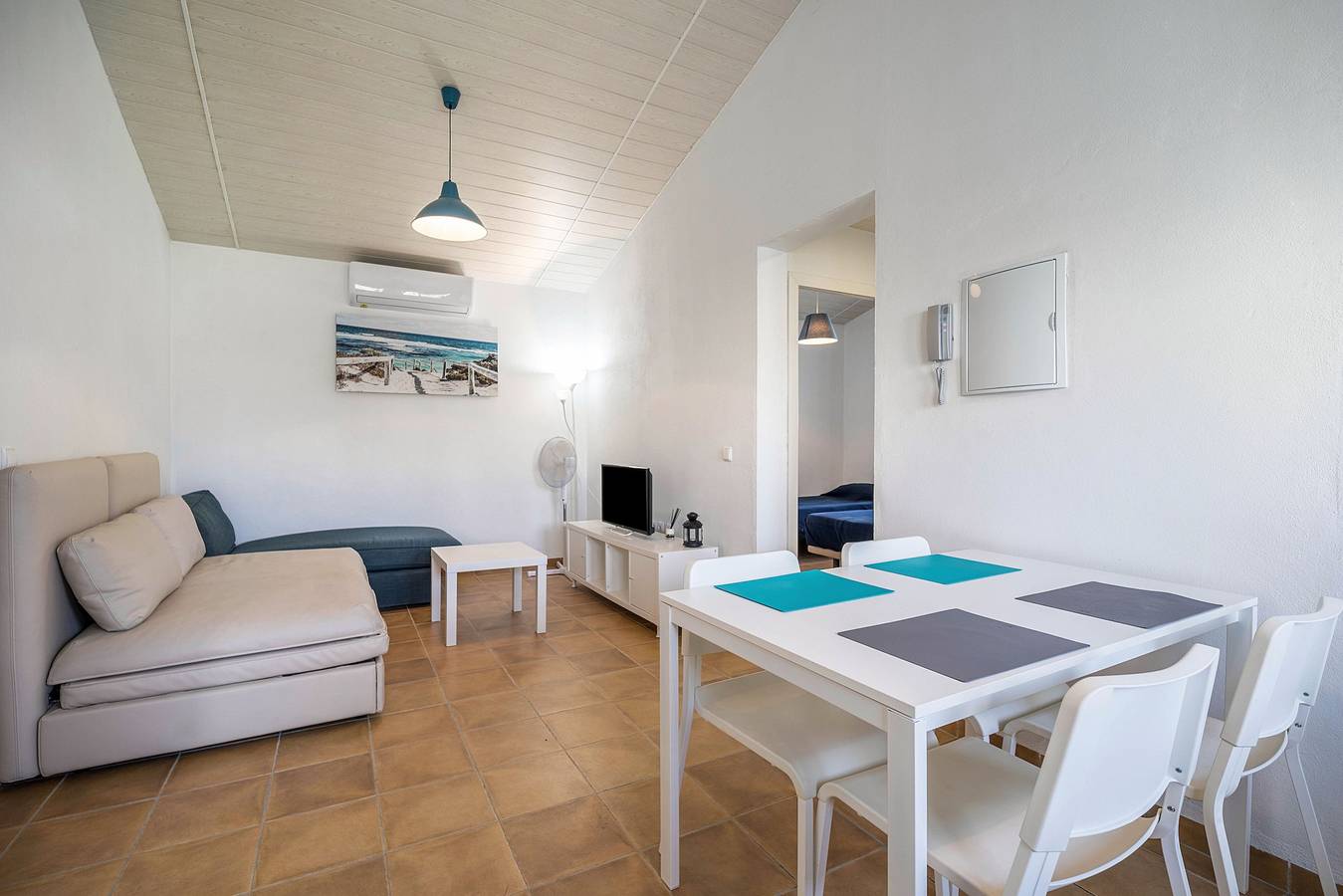 Casa de vacaciones 'La Casita Azul' con piscina privada, Wi-Fi y aire acondicionado in Chiclana de la Frontera, Costa de la Luz