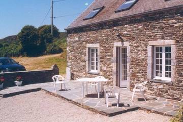 Gîte pour 4 personnes, avec jardin à Le Rozel