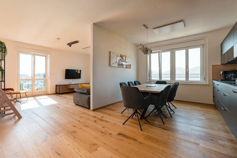 Apartamento entero, Tamlivingcenterluxus4 Zimmer mit Smart Tvküche in Graz, Steirerland