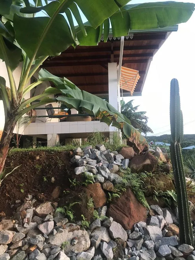 Chalet para 2 personas, con terraza además de jardín y vistas - 1