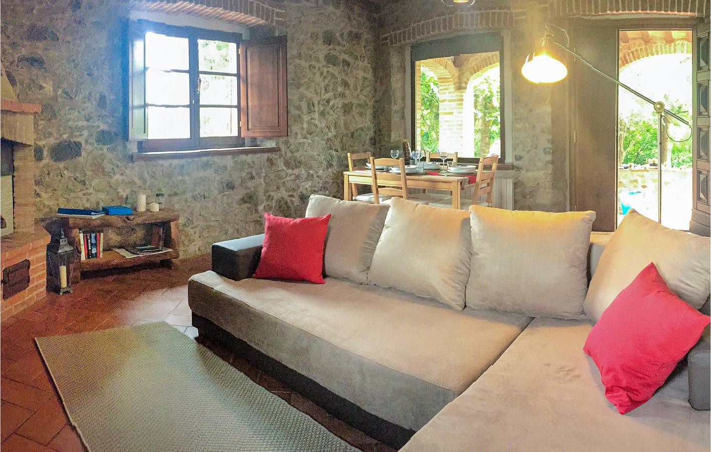 Appartement au bord de la piscine avec climatisation et parking in Pomarance, Riserva Naturale di Monterufoli