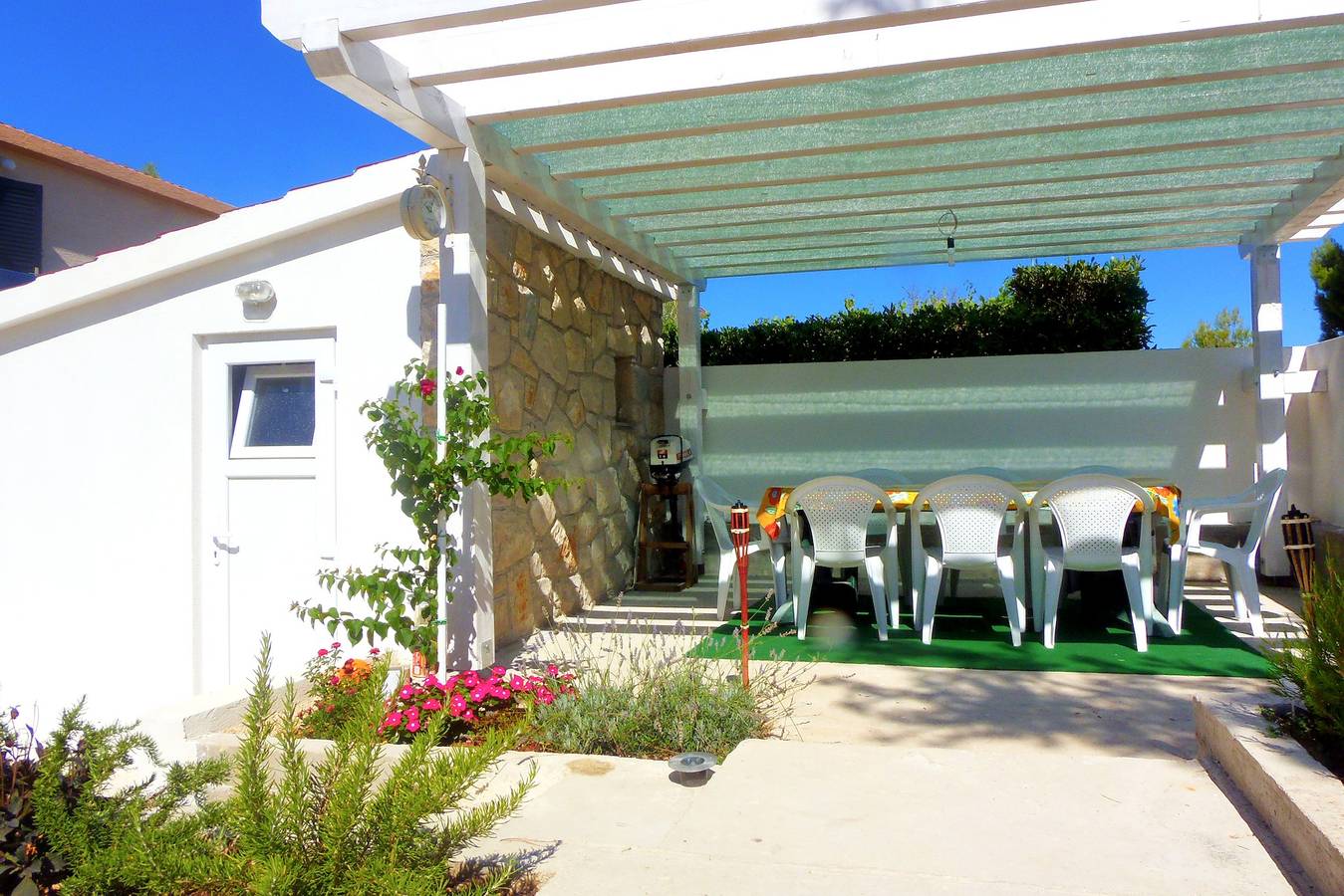 Ganze Wohnung, 2-Zimmer-Ferienwohnung mit Terrasse und Meerblick Kosljun, Pag A-3321-a in Pag Stadt, Pag