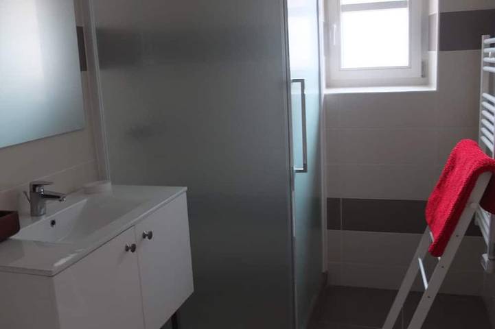 Ganze Wohnung, T3 Duplex in Burg in der Sologne in Neuvy-sur-Barangeon, Vierzon Region