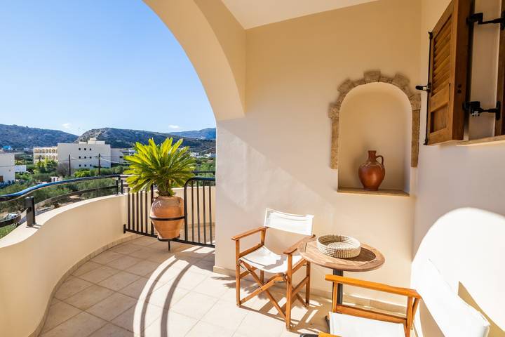 Vakantiewoning voor 3 personen, met Balkon en Tuin op Karpathos