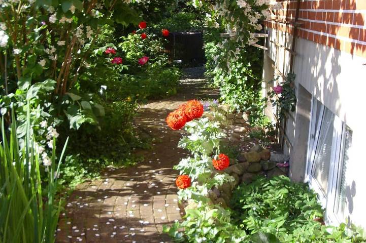 Ferienwohnung für 3 Personen, mit Garten und Whirlpool sowie Terrasse - 1