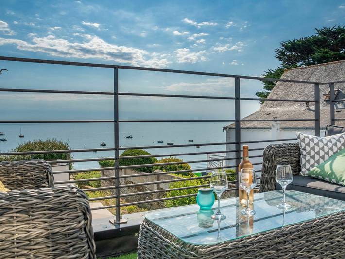 Location de vacances pour 8 personnes, avec jardin dans Kerhostin