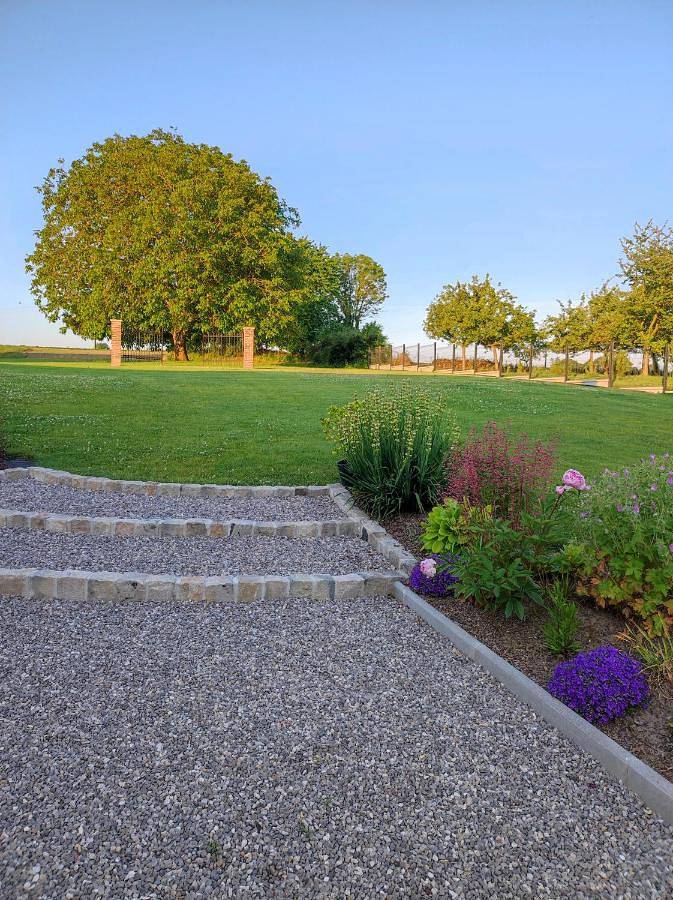 Location de vacances pour 2 personnes, avec jardin ainsi que vue et terrasse, adapté aux familles à Boismont - 4