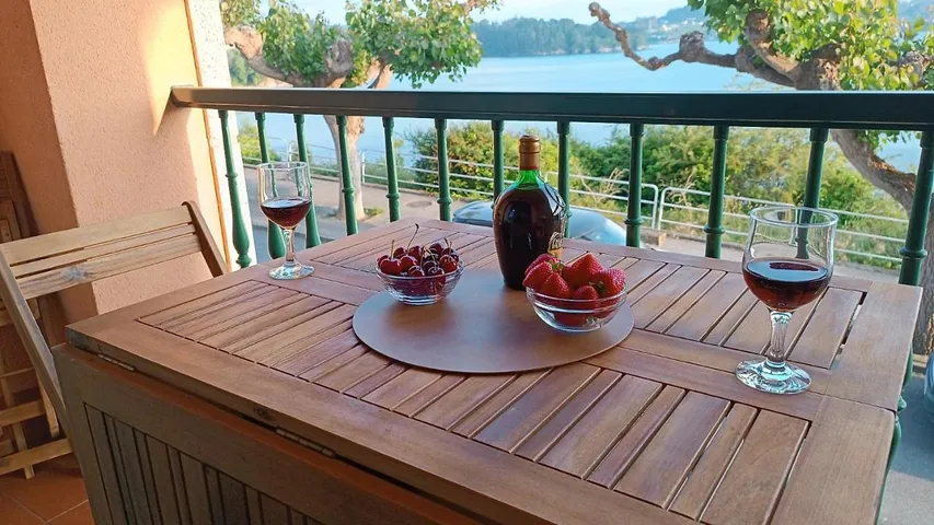 Ferienwohnung für 6 Personen, mit Ausblick und Balkon - 1