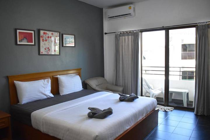 Chambre d’hôte pour 2 personnes, avec terrasse et vue à Karon Beach